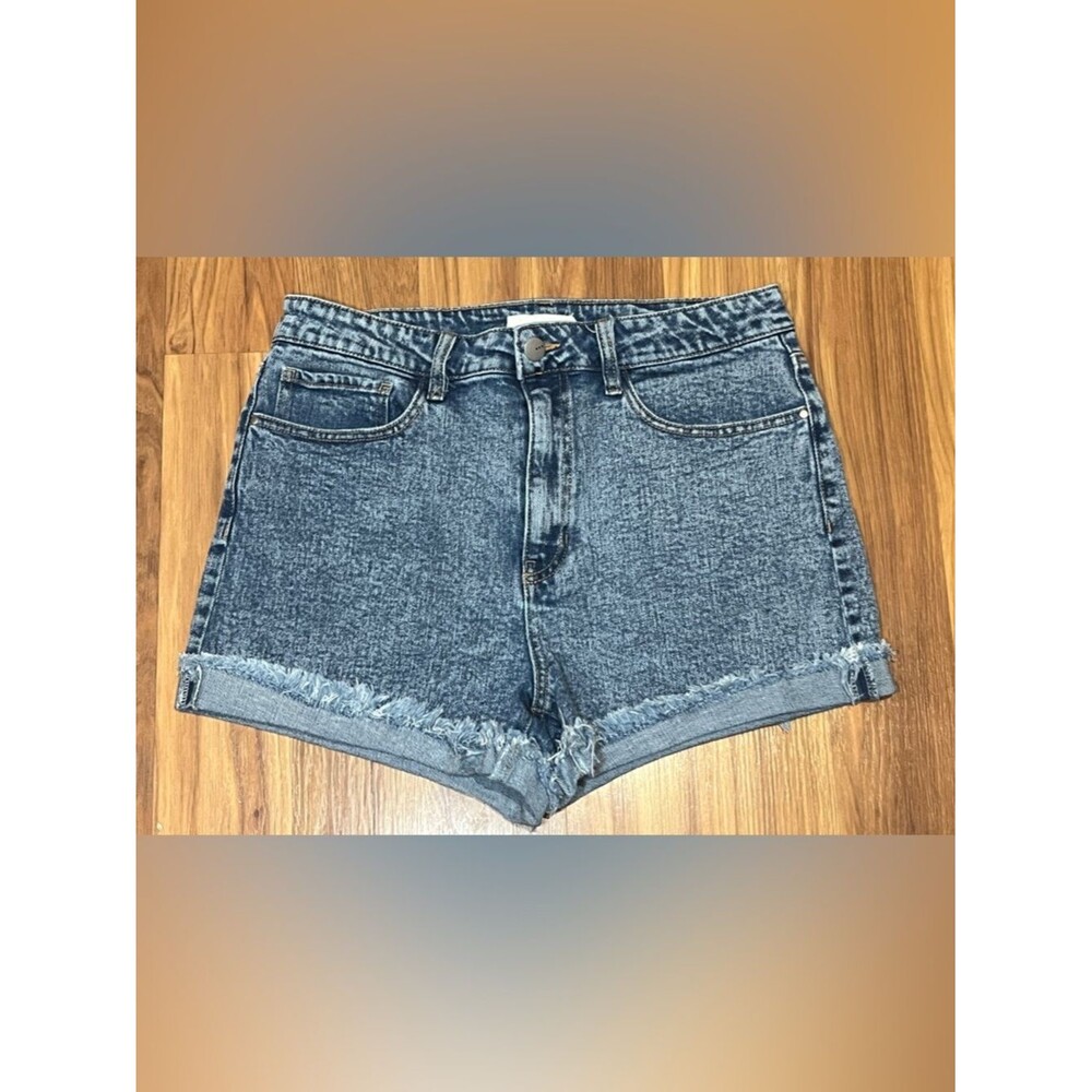 Tgla.. High rise cuffed raw hem Jean shorts size 30
